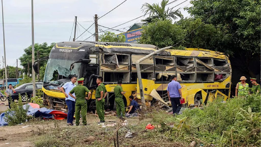 Bus overturns after losing control in Vietnam, killing 7