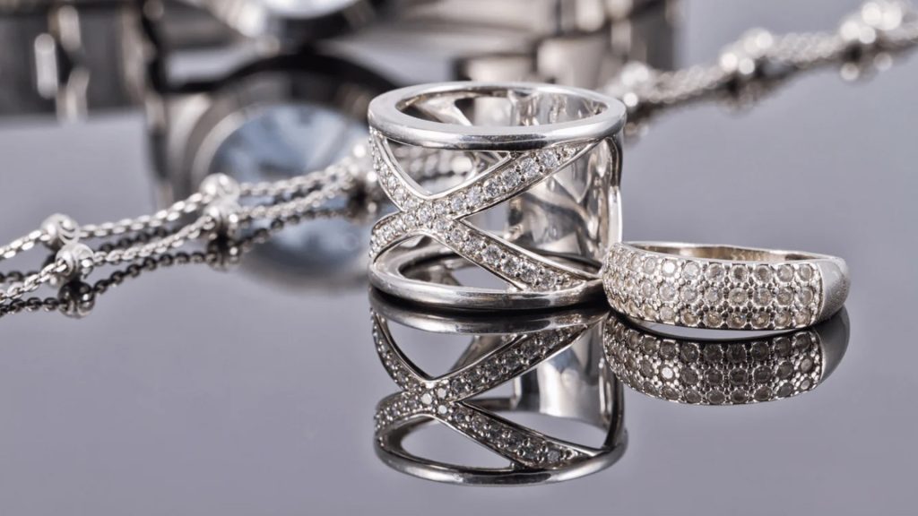 Silver market also on fire: 4 consecutive increases of 1819 taka, new record per bhori!