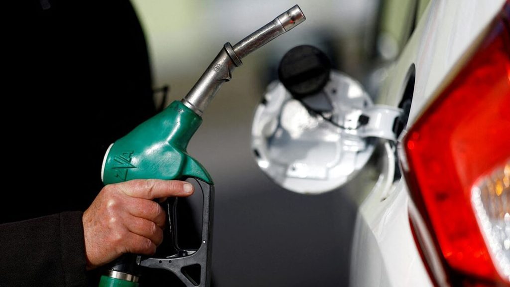 Fuel price hike won’t affect Eid travel: commerce minister