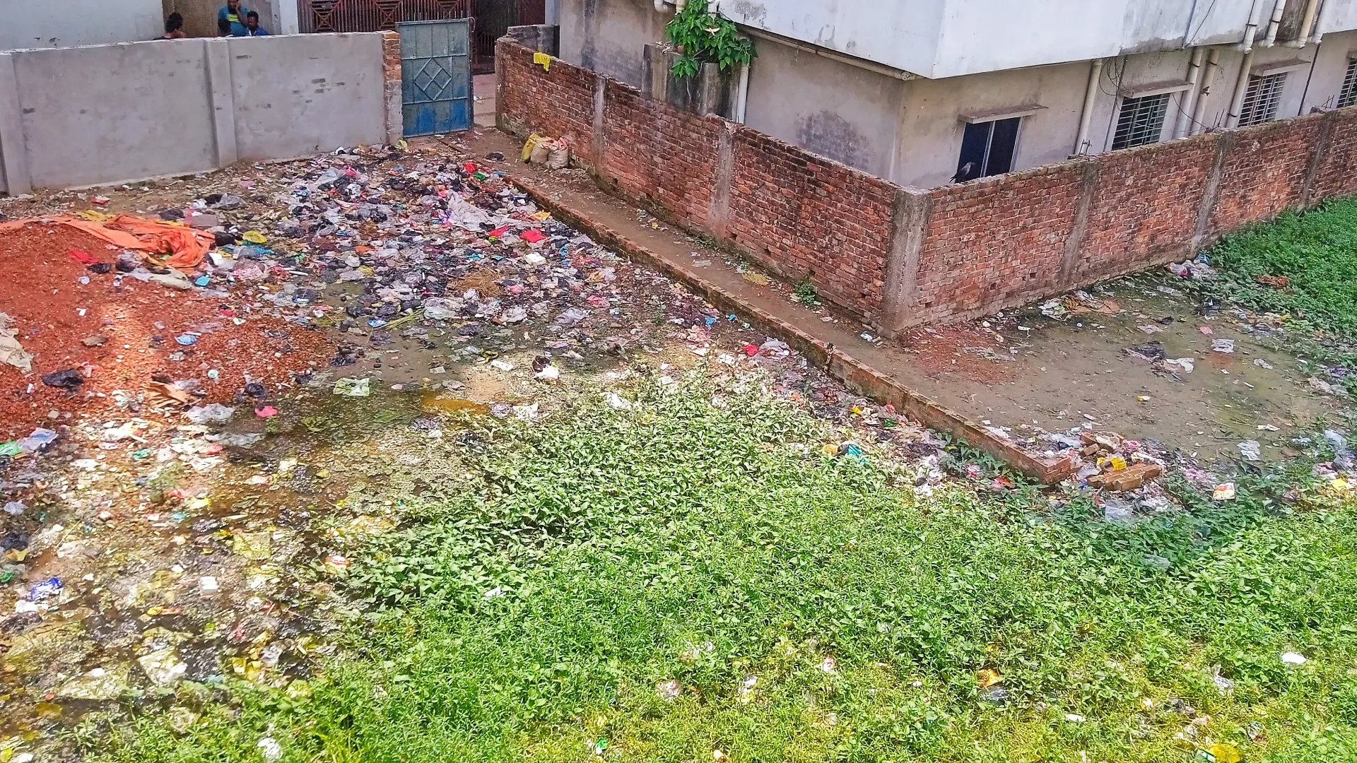 How Bakalia’s Clogged Drains are Breeding a Fatal Health Crisis
