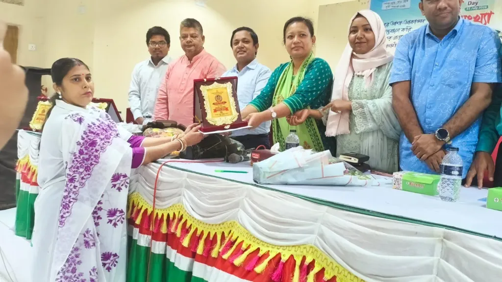 Mita Dey of Kashiyaish Named Best Family Welfare Assistant