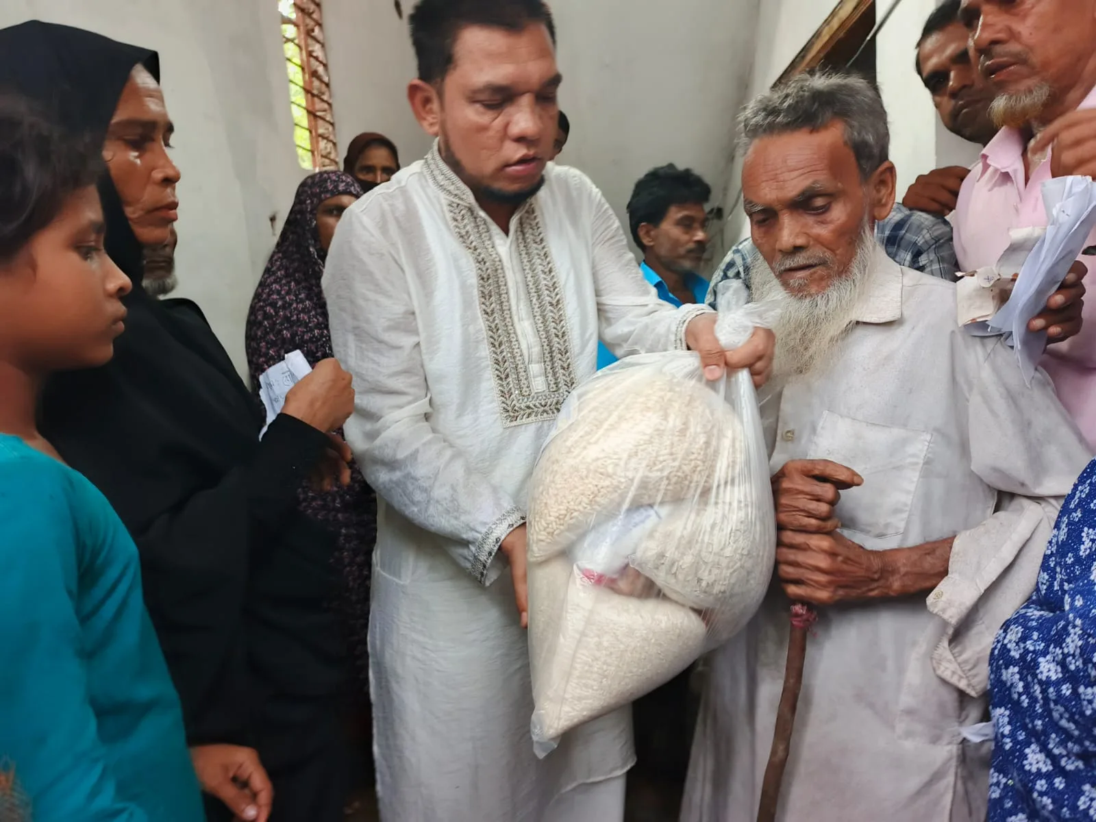 Ctg Mayor stands by flood-hit people in Banskhali’s Chambal - Daily Morning Today